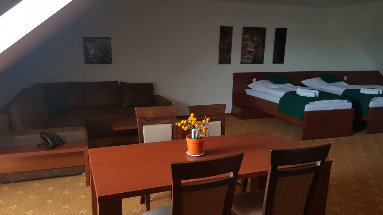 Penzion Polovnik Moldava nad Bodvou Exterior foto